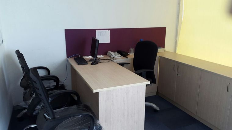 Cabin Space Available at Thane West